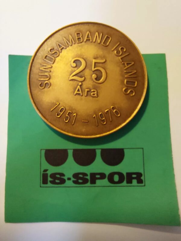 ICELANDIC SWIMMING ASSOCIATION - SUNDSAMBAND ISLAND 25 YEARS 1976 MEDAL ICELAND
