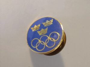 SWEDEN CROWNS OLYMPICS - Vintage Pin - Badge