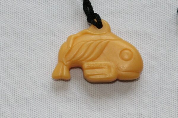 1995 Warner Bros WB Fish Necklace