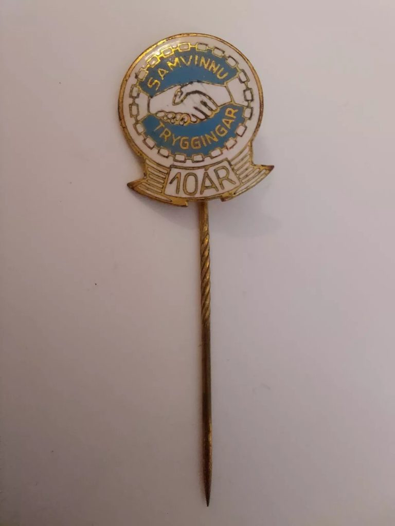 Samvinnu Tryggingar - Vintage Pin Iceland
