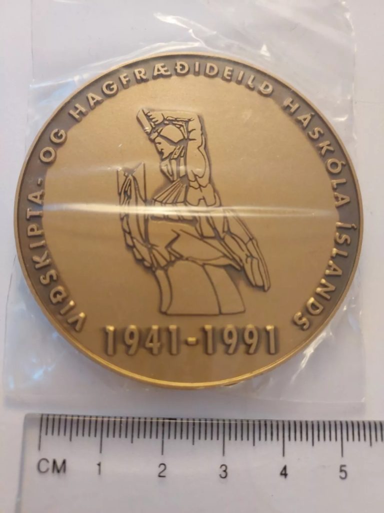 Vintage 1941 - 1991 Haskola Islands - Iceland Medal