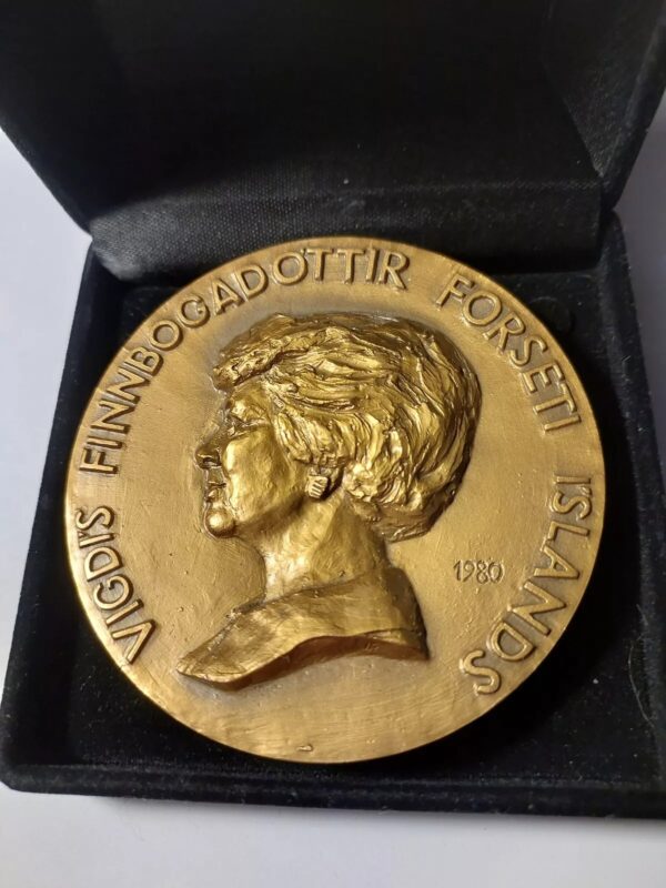 Vigdís Finnbogadóttir Iceland 1980 President Medal