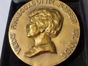 Vigdís Finnbogadóttir 1980 medal