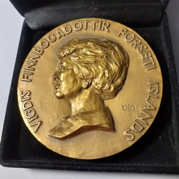 Vigdís Finnbogadóttir 1980 medal
