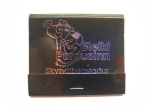 Bleiki Pardusinn Iceland Vintage Matchbook