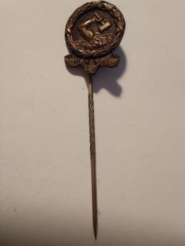 ISI  - Vintage Pin Iceland