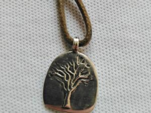 Me & Ro tree pendant
