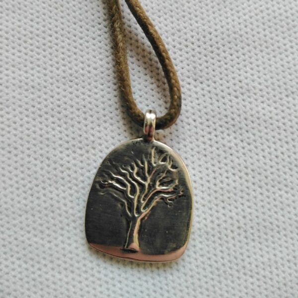 Me & Ro tree pendant