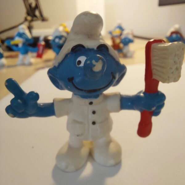 Dentist Smurf Figure 20209 Schleich 1984 Peyo China Vintage Toy