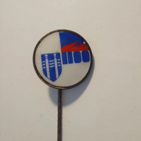 Vintage 1100 Pin Iceland
