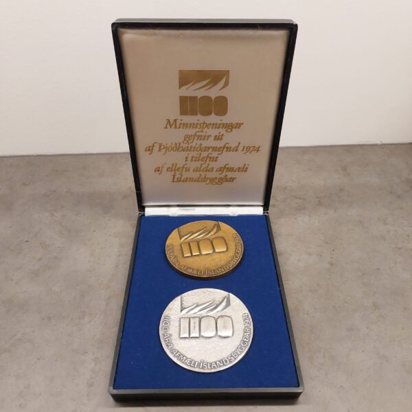 Iceland 1974 Silver & Bronze Medals - 1100 Anniversary
