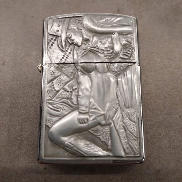 Zippo woman engraved lighter 2002