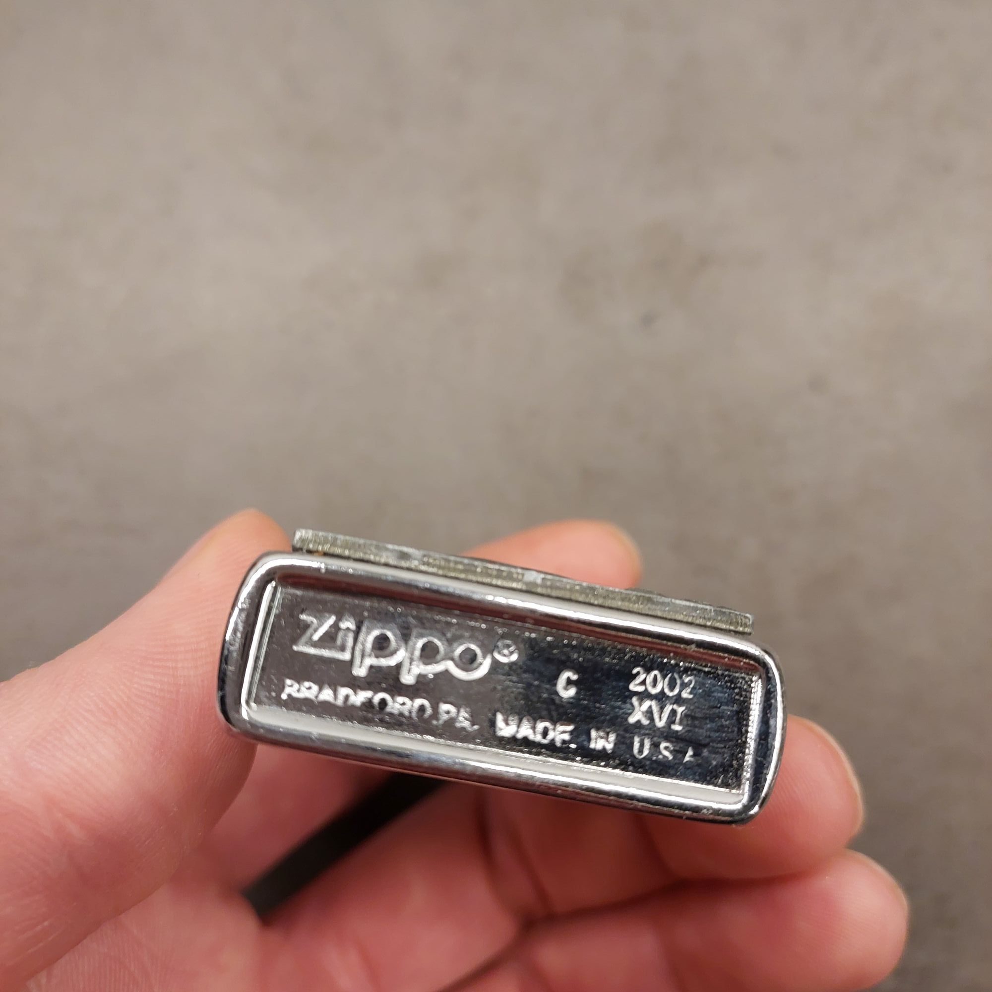 Zippo Lighter 2002 - Woman Engraved - Image 4