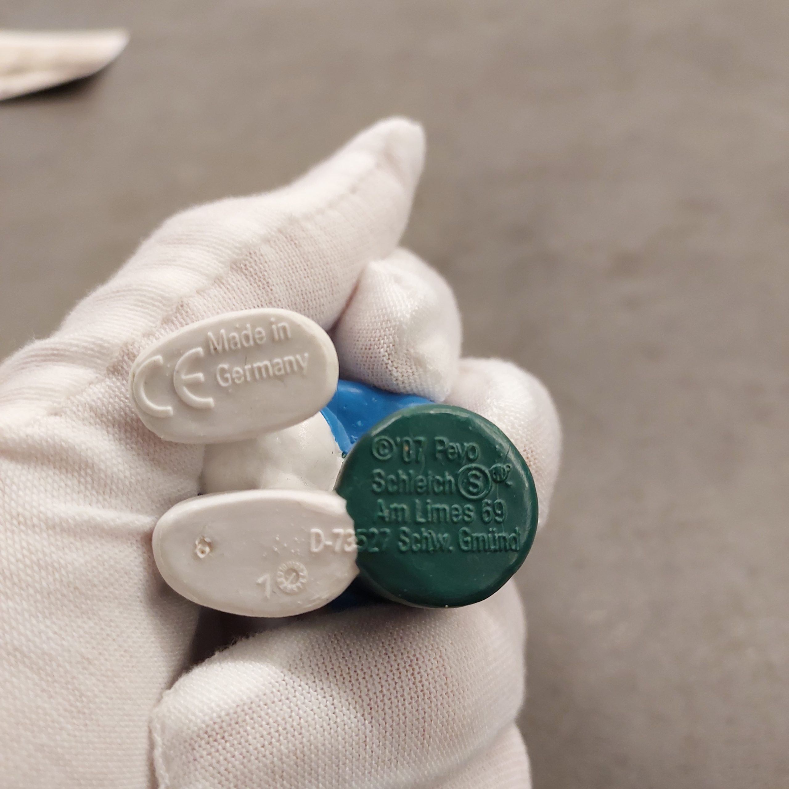 Schleich Smurf Happy Smurfday Champagne Figure (Peyo © 2007, Made in Germany) - Image 3