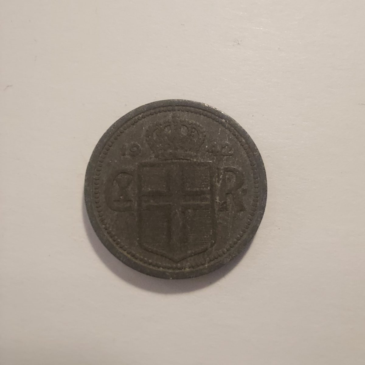 Iceland 25 Aurar 1942 Coin - Christian X Monogram