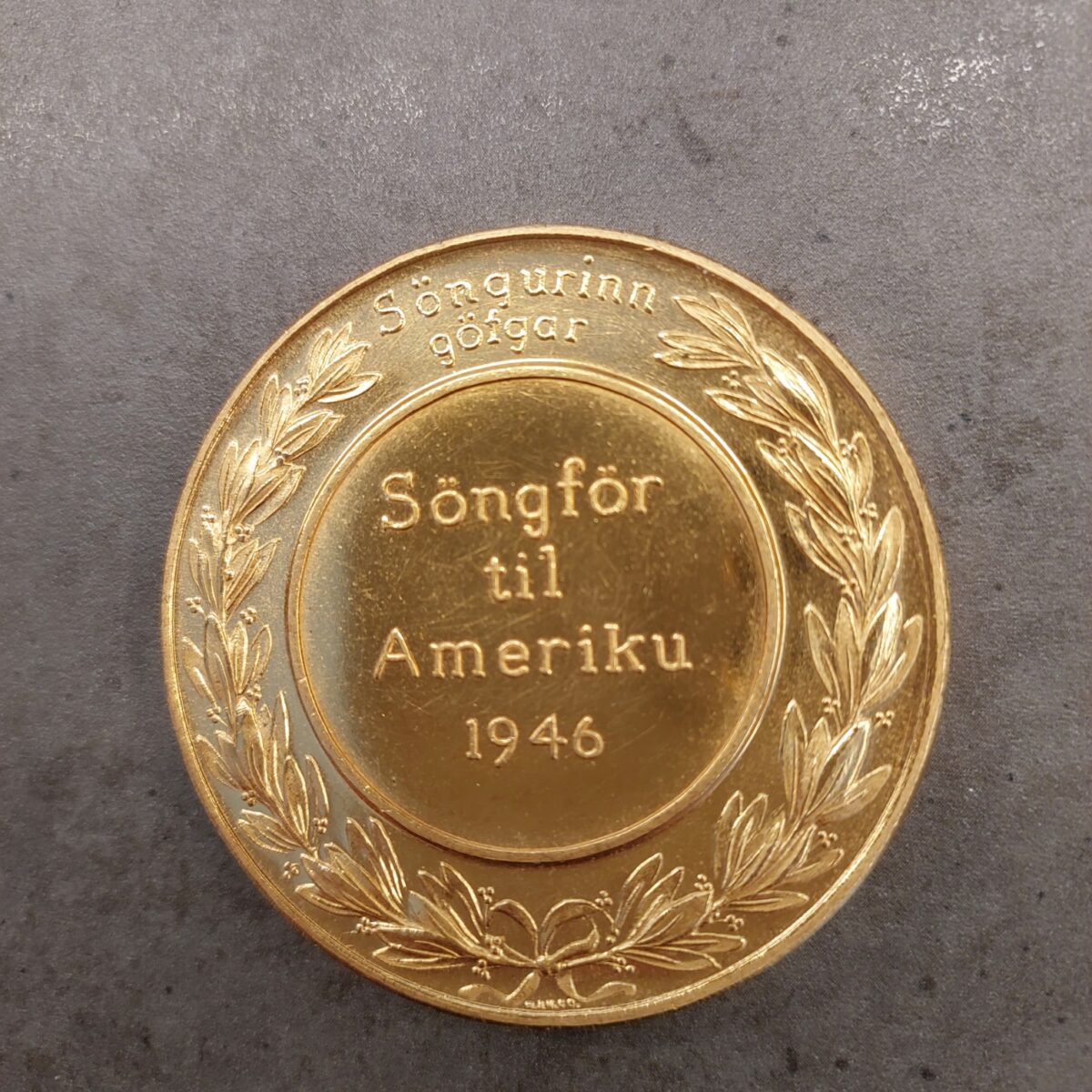 1946 Karlakór Reykjavíkur medal